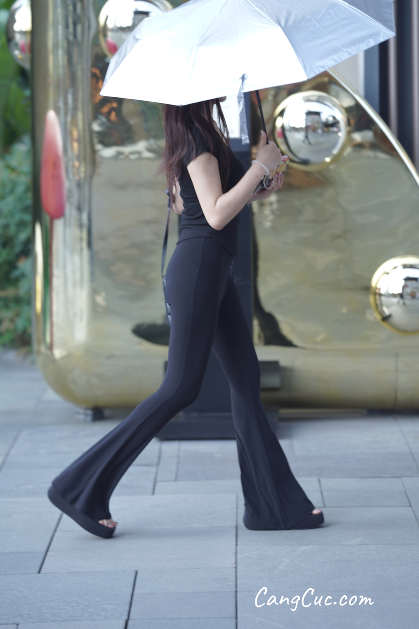 [精选街拍作品] No.3399 黑色紧身装